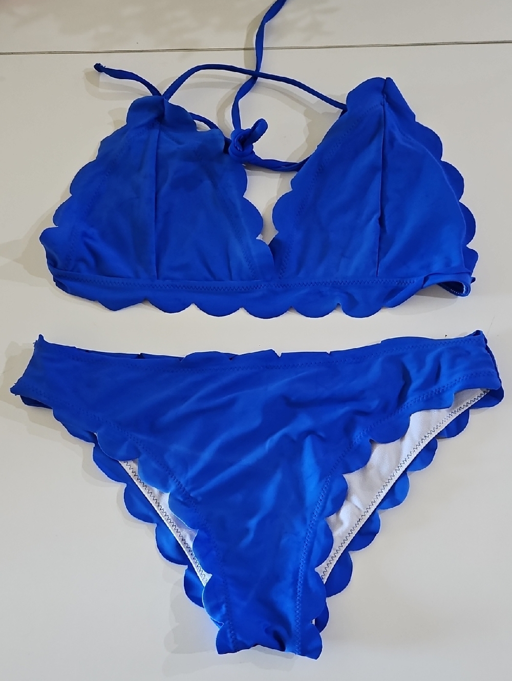 SHEIN Electric Blue Scallop Trim Bikini